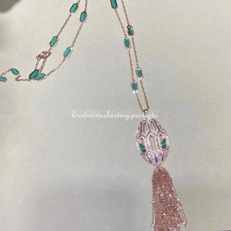 Bulgari Serpenti 354101-RG 18 kt rose gold necklace with tassel set with a diamond pavé diamonds and malachite eyes 6