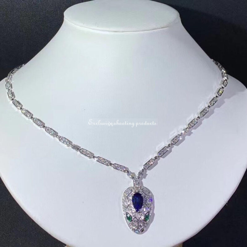 Bulgari Serpenti 355354 18 kt white gold necklace set with a blue sapphire emerald eyes and pavé diamonds 6