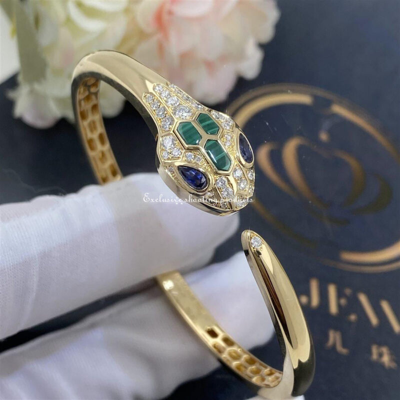 Bulgari 356204-1 Serpenti 18 kt yellow gold bracelet set with blue sapphire eyes malachite elements and pavé diamonds 7