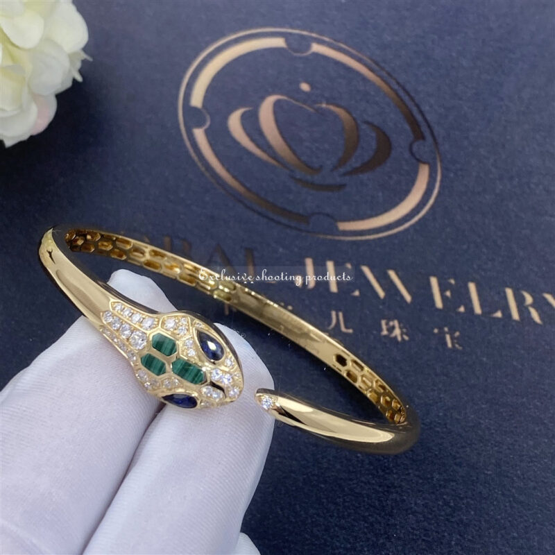 Bulgari 356204-1 Serpenti 18 kt yellow gold bracelet set with blue sapphire eyes malachite elements and pavé diamonds 6
