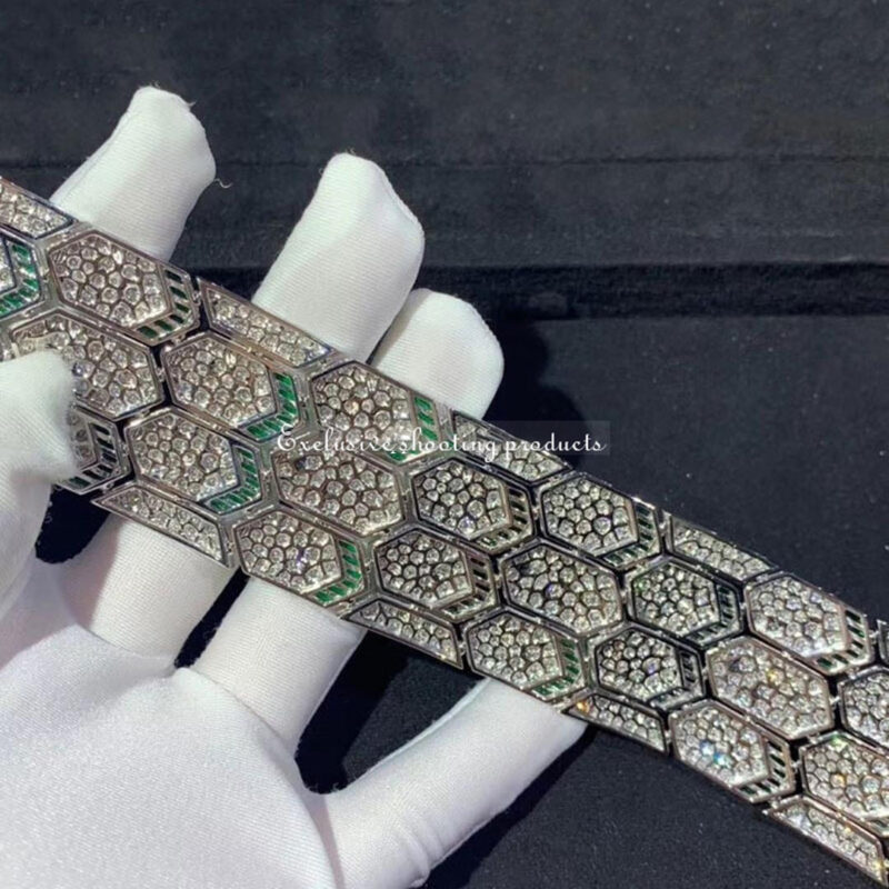 Bulgari Serpenti 353848 bracelet 18kt white gold with emeralds and pavé diamonds 7