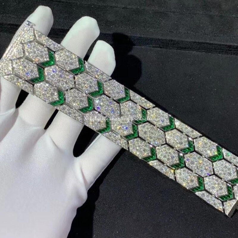 Bulgari Serpenti 353848 bracelet 18kt white gold with emeralds and pavé diamonds 17
