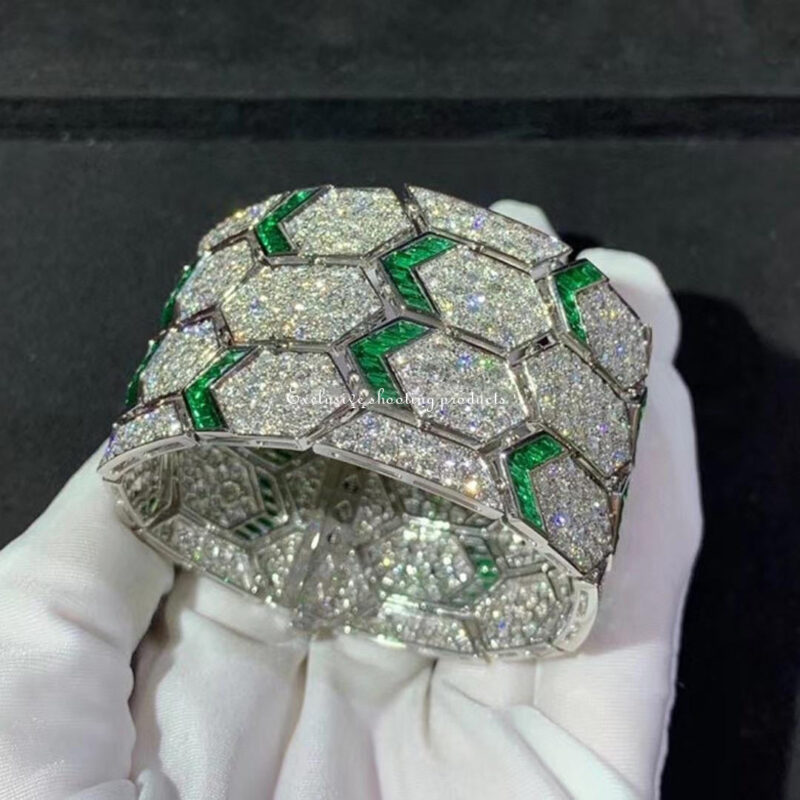 Bulgari Serpenti 353848 bracelet 18kt white gold with emeralds and pavé diamonds 14