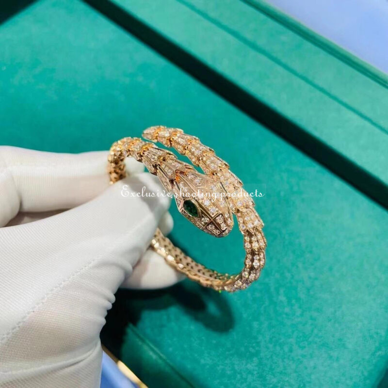 Bulgari Serpenti 356904 Diamond Snake Bangle Bracelet set with pavé diamonds in 18kw Rose gold 7