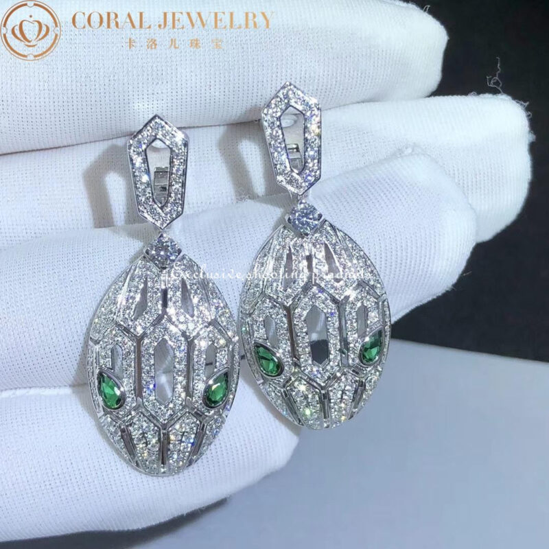 Bulgari Serpenti 352756 earrings in 18 kt white gold set with emerald eyes and full pavé diamonds 2