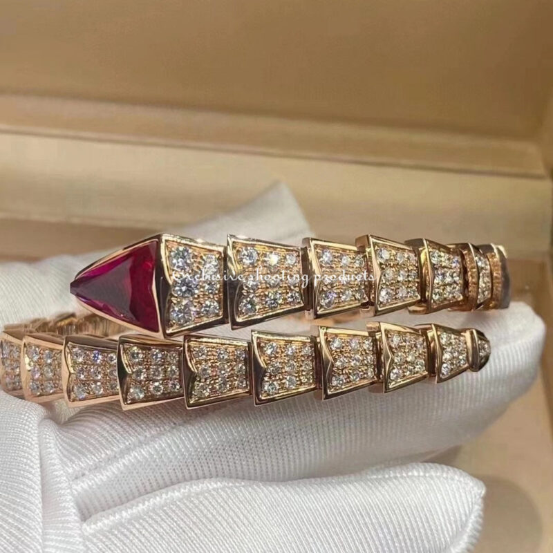 Bulgari 347602 Serpenti one-coil bracelet in 18 kt rose gold set with full pavé diamonds and a rubellite on the head 13