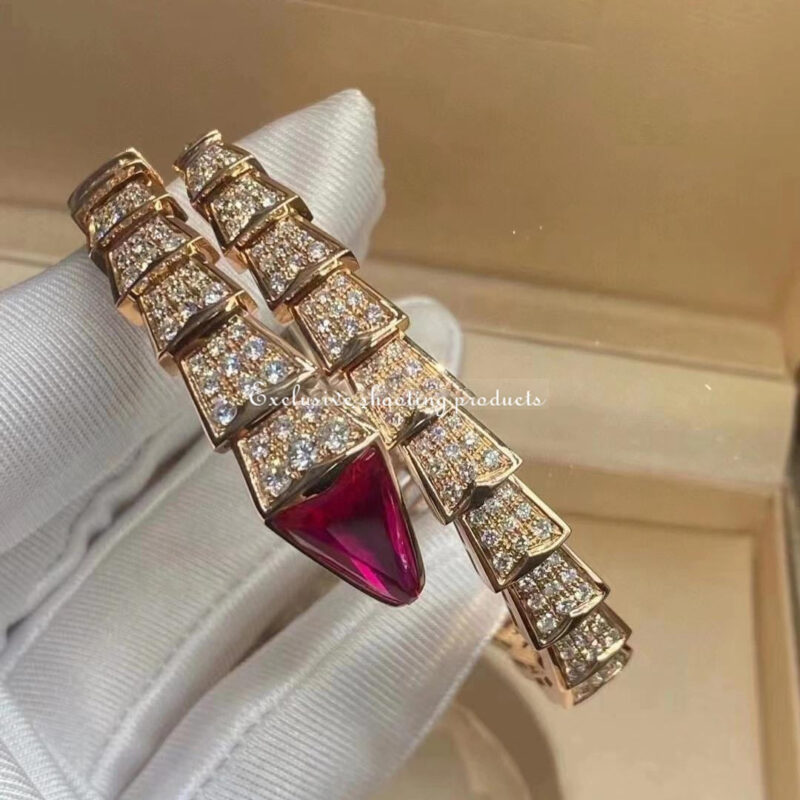 Bulgari 347602 Serpenti one-coil bracelet in 18 kt rose gold set with full pavé diamonds and a rubellite on the head 11