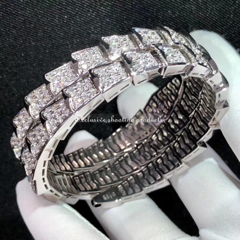 Bulgari Serpenti two-coil 345203 bracelet in 18 kt white gold set with full pavé diamonds 2