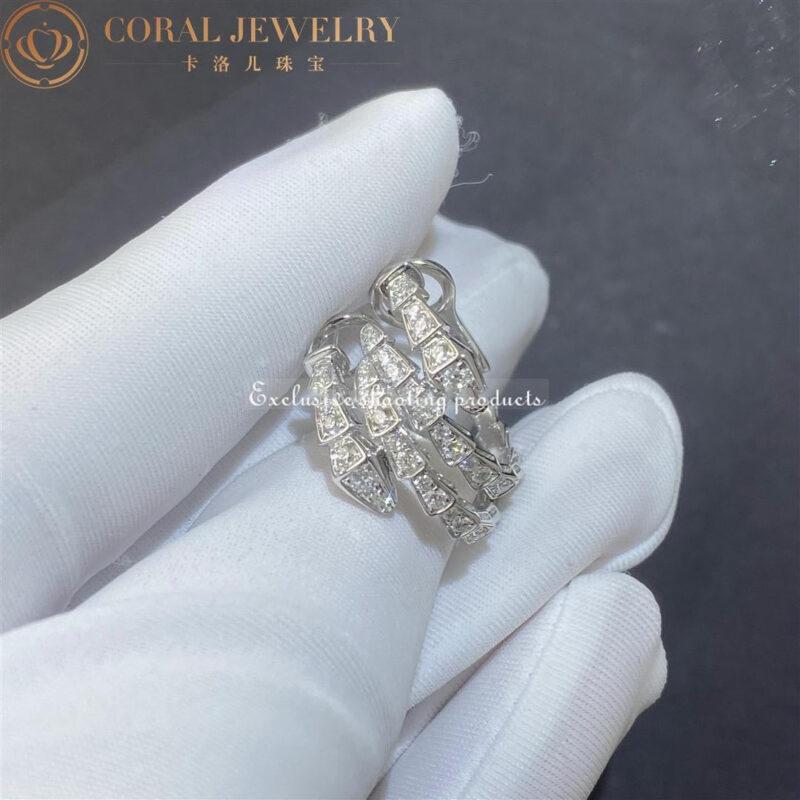 Bulgari 358360 Serpenti Viper 18 kt white gold earrings set with pavé diamonds 7