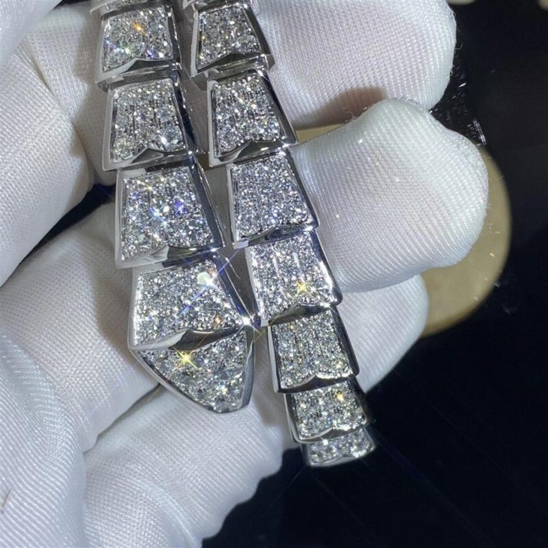 Bulgari 345215 Serpenti Viper one-coil bracelet in 18 kt white gold set with full pavé diamonds bracelet 4