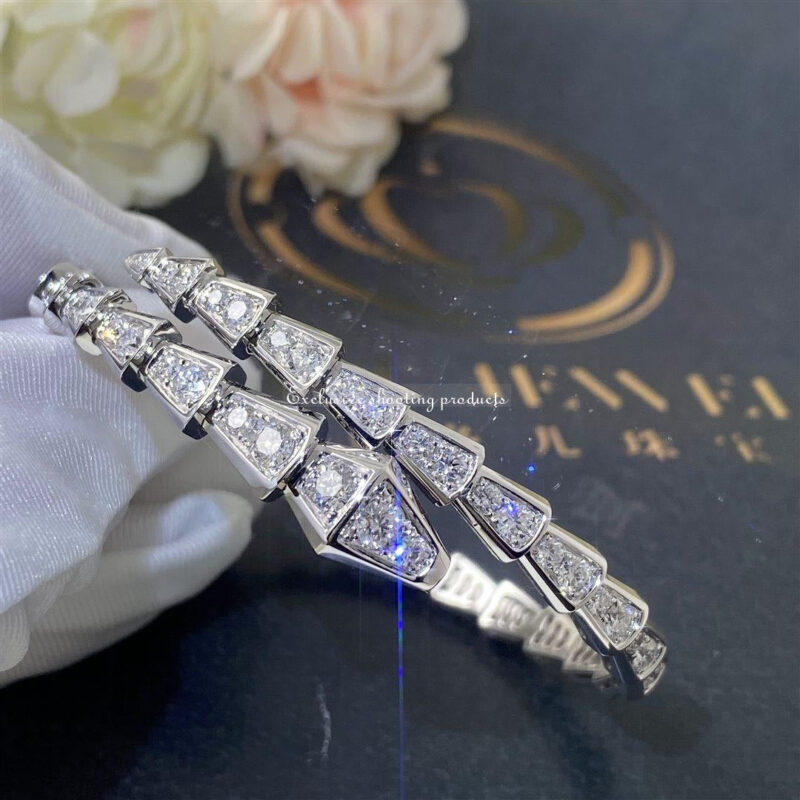 Bulgari 351844 Serpenti Viper one-coil slim bracelet in 18 kt white gold set with full pavé diamonds 7