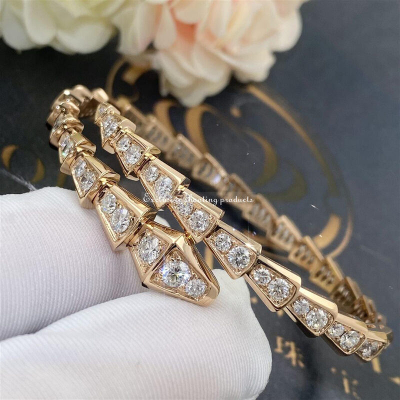 Bulgari Serpenti Viperone-coil 353794 thin bracelet in 18 kt Yellow gold and full pavé diamonds 2