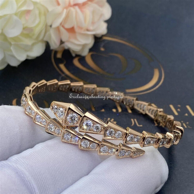 Bulgari Serpenti Viperone-coil 353794 thin bracelet in 18 kt Yellow gold and full pavé diamonds 4