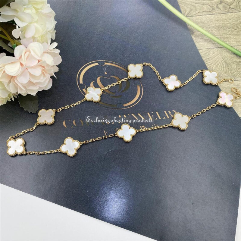 Van Cleef & Arpels VCARA42800 Vintage Alhambra Necklace 10 Motifs Yellow Gold Mother-of-pearl 6
