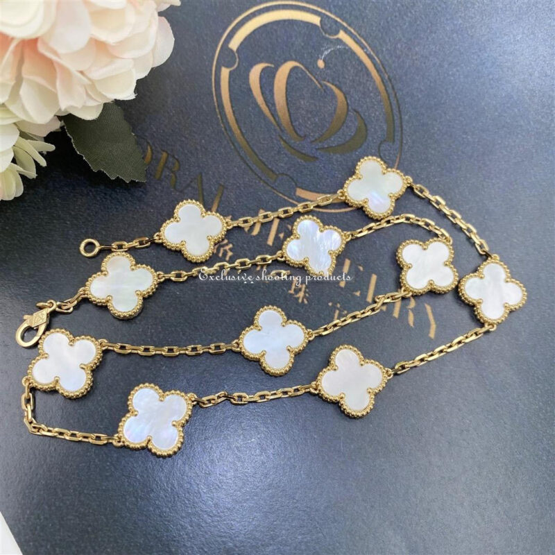 Van Cleef & Arpels VCARA42800 Vintage Alhambra Necklace 10 Motifs Yellow Gold Mother-of-pearl 5