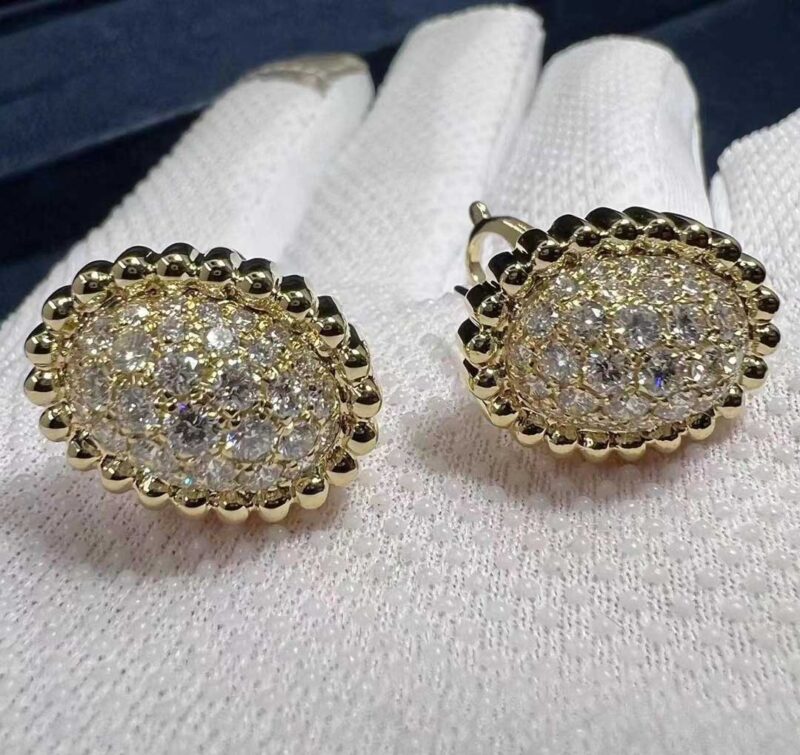 Van Cleef & Arpels VCARP7UW00 Perlée diamonds pavé earrings 18K yellow gold Diamond earrings 4