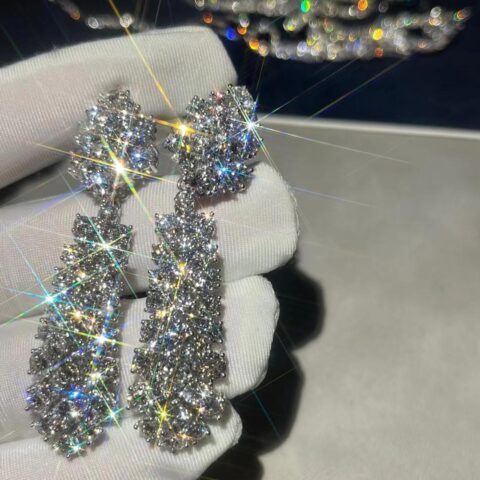 Van Cleef & Arpels VCARO9CN00 À Cheval transformable earrings large model Platinum Diamond earrings 10
