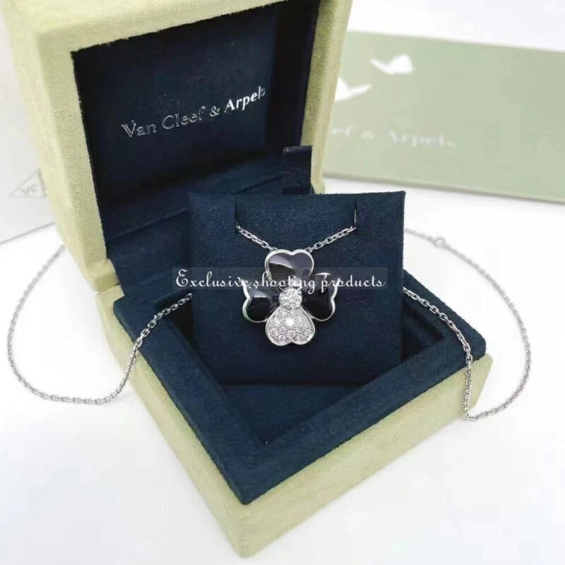 Van Cleef & Arpels VCARO5BU00 Cosmos clip pendant medium model white gold with diamond by onyx Necklace 5