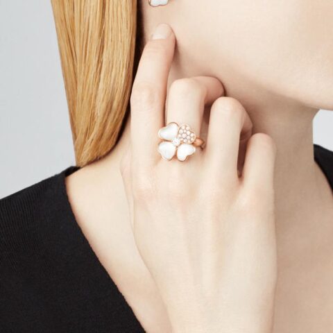 Van Cleef & Arpels VCARO5BZ00 Cosmos earrings medium model Rose gold Diamond Mother-of-pearl earrings 6