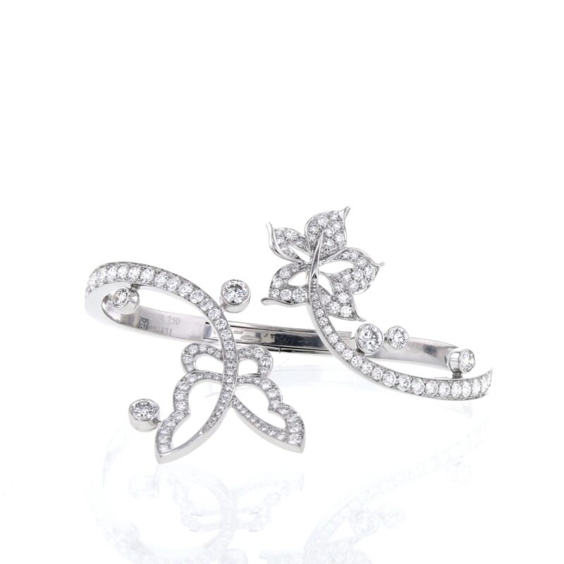 Van Cleef & Arpels Flying Butterfly Hinged Bracelet in white gold and diamonds Bracelet 1