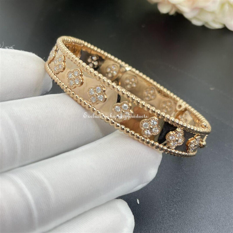 Van Cleef & Arpels VCARO25N00 Perlée clovers bracelet Rose gold Diamond 11