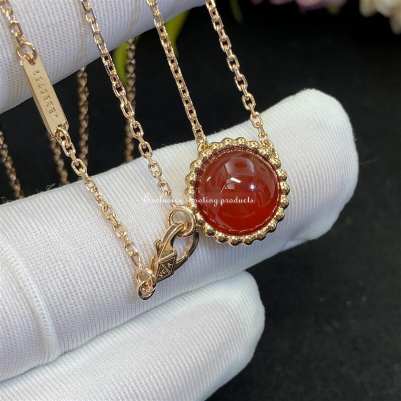 Van Cleef & Arpels VCARP4DO00 Perlée couleurs pendant Rose gold Carnelian Necklace 6