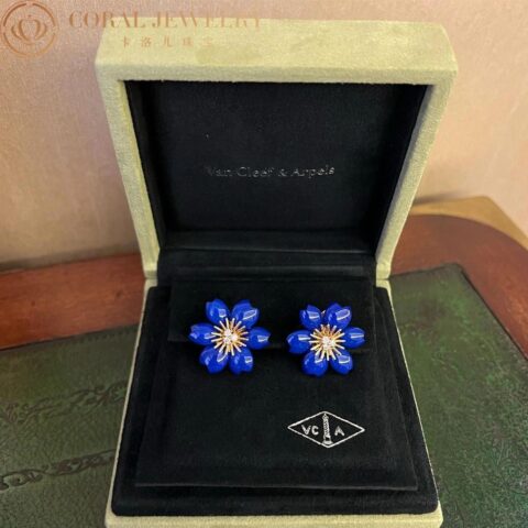 Van Cleef & Arpels VCARP7RW00 Rose de Noël earrings mini model Yellow gold Diamond Lapis Lazuli earrings 5