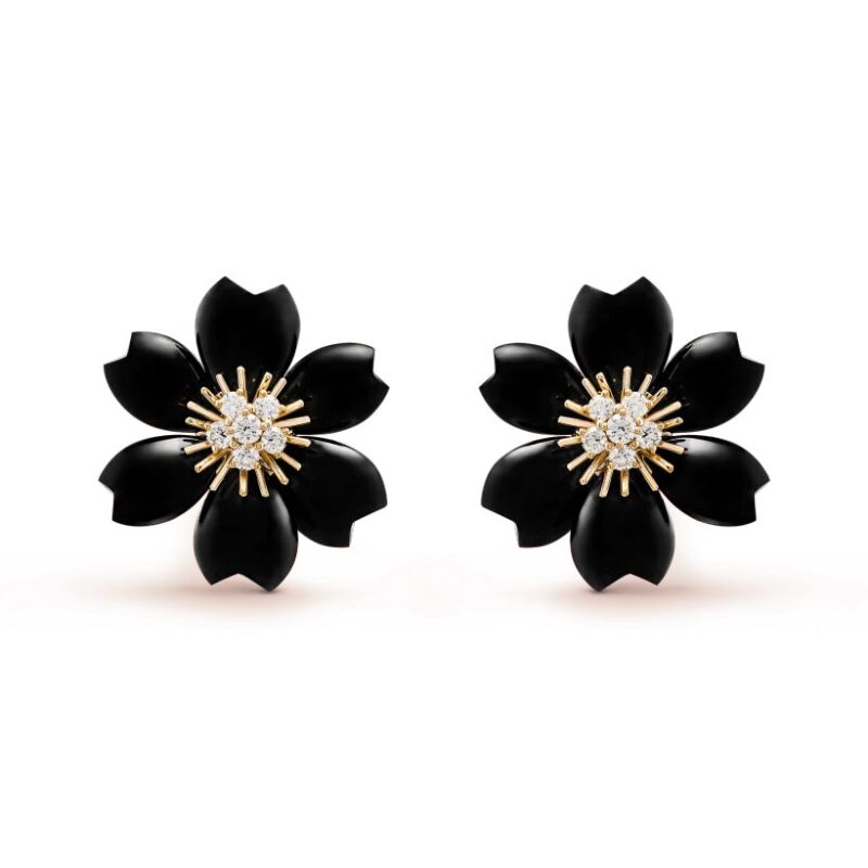 Van Cleef & Arpels VCARO9B200 Rose de Noël earrings small model Yellow gold Diamond Onyx earrings 1