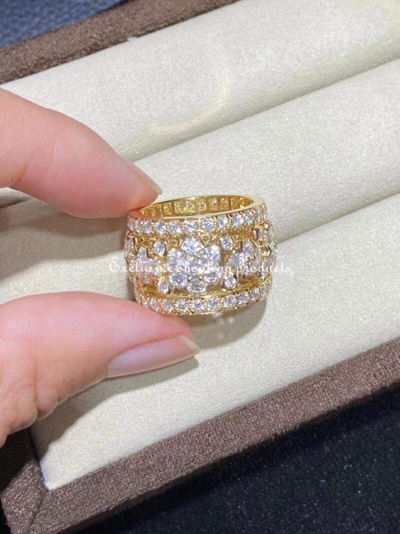 Van Cleef & Arpels VCARO3RV00 Snowflake Diamond ring Yellow gold ring 10