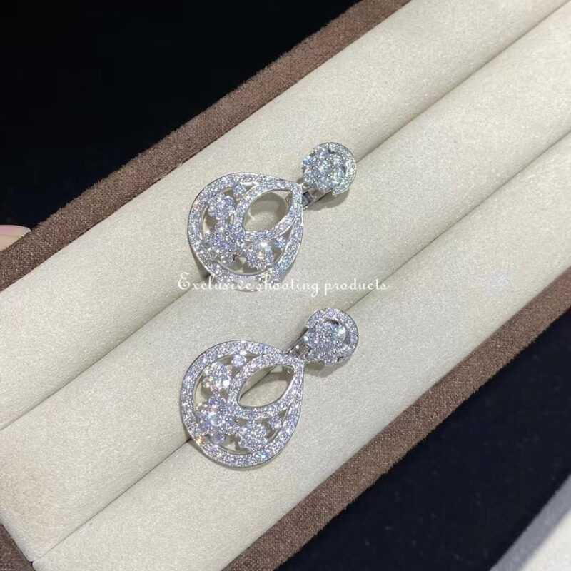 Van Cleef & Arpels VCARO3RJ00 Snowflake earrings small model Platinum Diamond Earrings 5