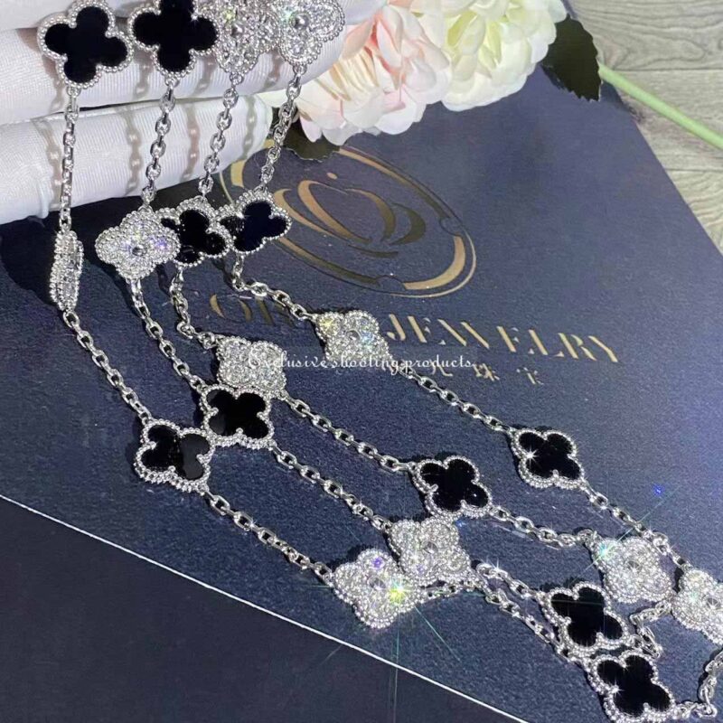 Van Cleef & Arpels VCARP2R800 Vintage Alhambra long necklace 20 motifs White gold Diamond Onyx necklace 11