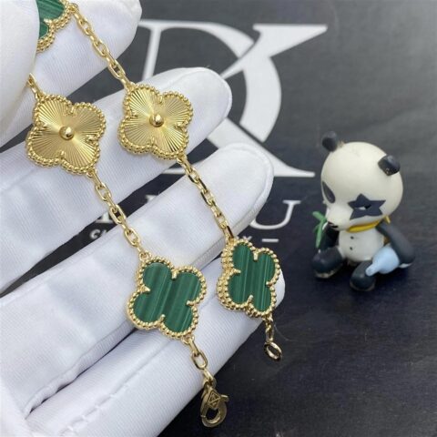 Van Cleef & Arpels Vintage Alhambra bracelet VCARP3JK00 5 motifs Yellow gold Guilloché and Malachite bracelet 5