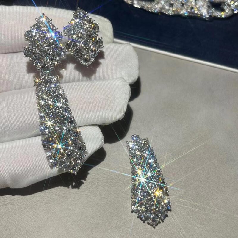 Van Cleef & Arpels VCARO9CN00 À Cheval transformable earrings large model Platinum Diamond earrings 5