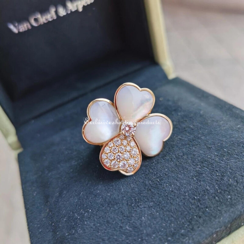 Van Cleef & Arpels VCARO51Y00 Cosmos ring medium model Rose gold Diamond Mother-of-pearl ring 8