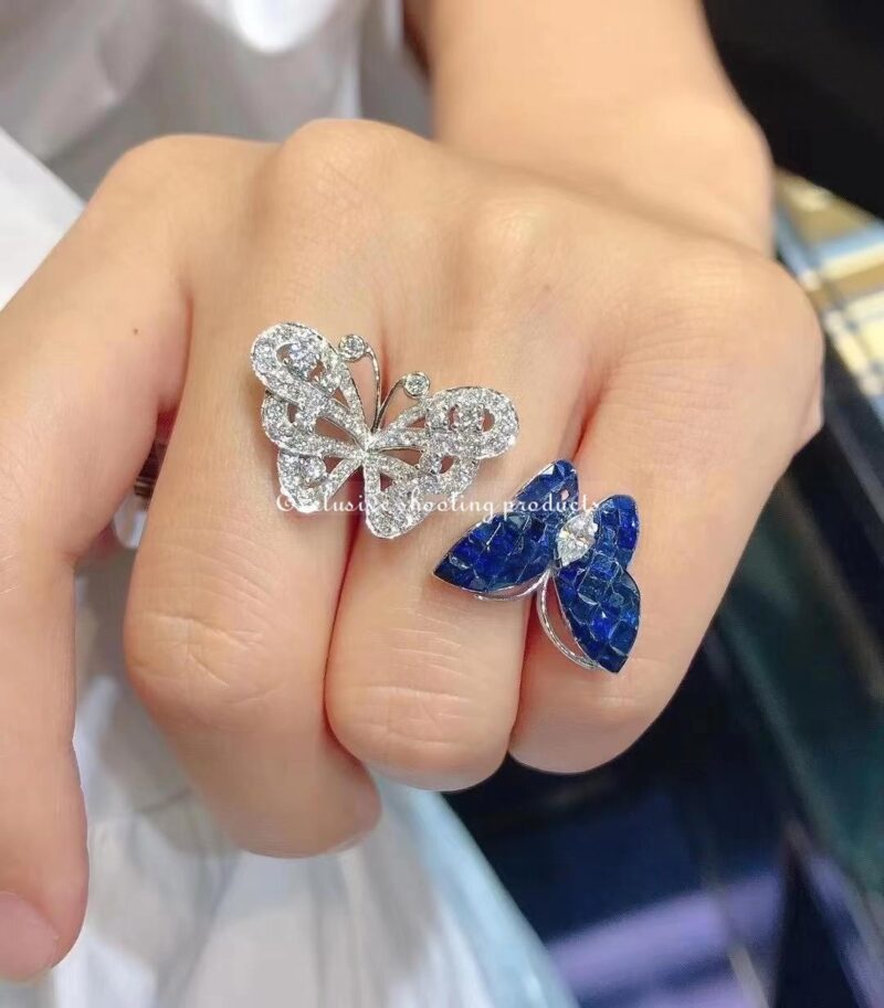 Van Cleef & Arpels VCARF27200 Flying Butterfly Between the Finger Ring White gold Mystery Set sapphires Ring 3