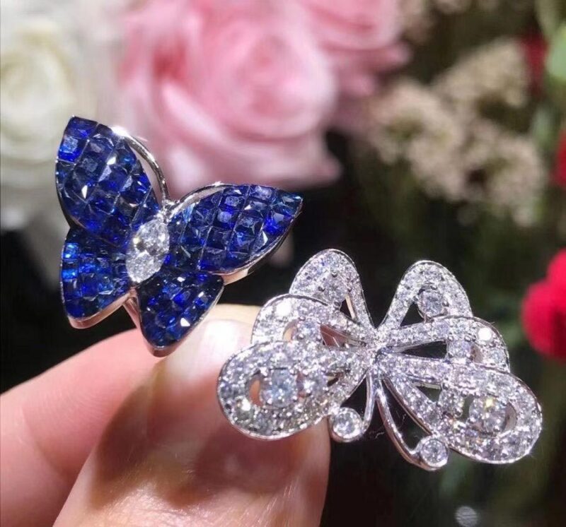 Van Cleef & Arpels VCARF27200 Flying Butterfly Between the Finger Ring White gold Mystery Set sapphires Ring 2