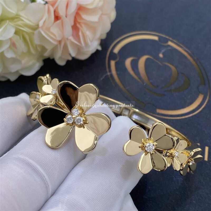 Van Cleef & Arpels VCARP6L200 Frivole bracelet 7 flowers Yellow gold Diamond bracelet 6