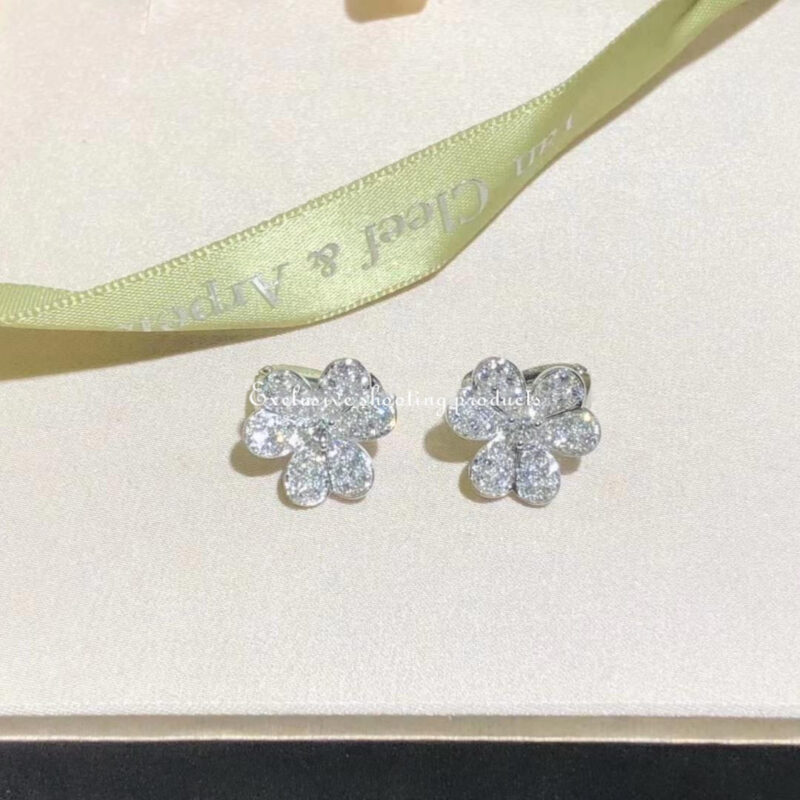 Van Cleef & Arpels VCARB65800 Frivole earrings small model White gold Diamond earrings 8