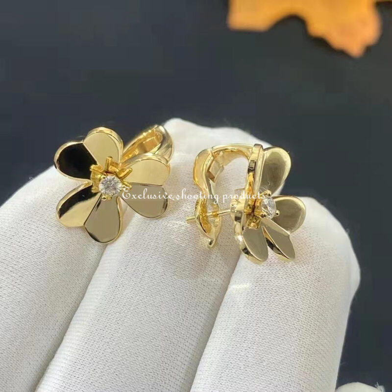 Van Cleef & Arpels VCARB65700 Frivole earrings small model Yellow gold Diamond earrings 3