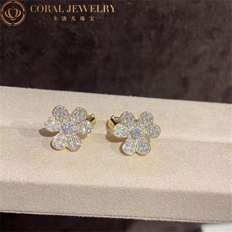 Van Cleef & Arpels VCARP0J900 Frivole earrings small model Yellow gold Diamond earrings 11