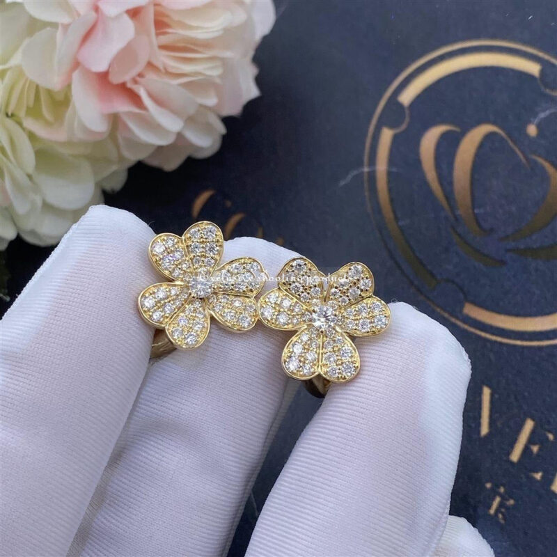 Van Cleef & Arpels VCARP0J900 Frivole earrings small model Yellow gold Diamond earrings 9