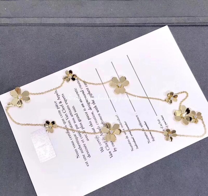 Van Cleef & Arpels VCARD31500 Frivole necklace 9 flowers Yellow gold Diamond Necklace 11