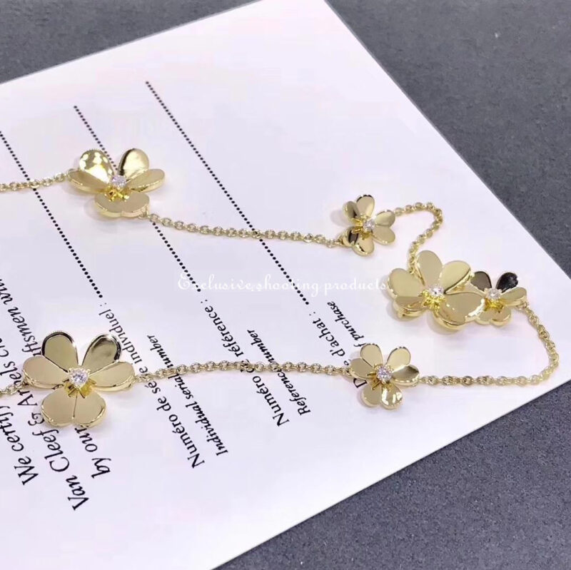 Van Cleef & Arpels VCARD31500 Frivole necklace 9 flowers Yellow gold Diamond Necklace 3