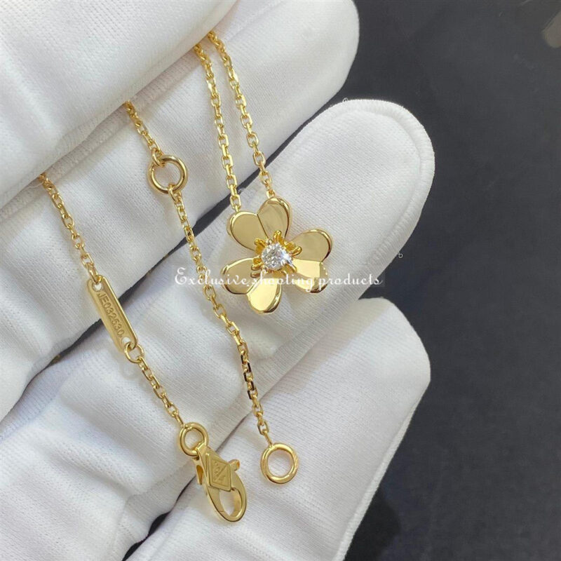 Van Cleef & Arpels VCARP0J100 Frivole pendant mini model Yellow gold Diamond Necklace 11