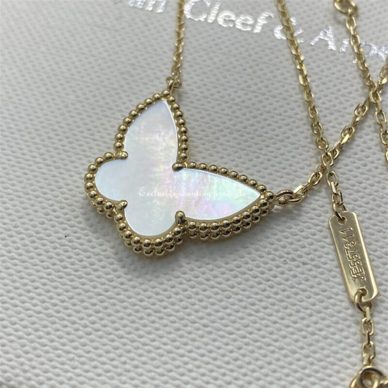 Van Cleef & Arpels VCARD99500 Lucky Alhambra butterfly pendant Yellow gold Mother-of-pearl pendant 7