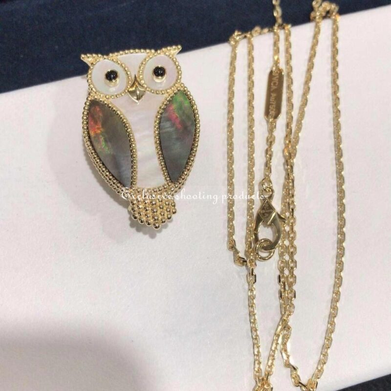 Van VCARP2AV00 Cleef & Arpels Lucky Animals Owl clip Yellow gold Mother-of-pearl Onyx clip 3