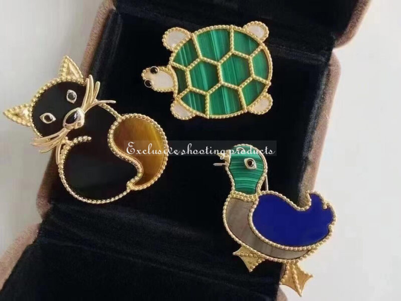 Van VCARP5LK00 Cleef & Arpels Lucky Animals Turtle clip Yellow gold Malachite Mother-of-pearl Onyx clip 5