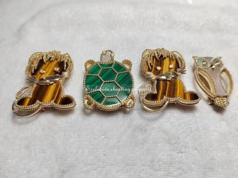 Van VCARP5LK00 Cleef & Arpels Lucky Animals Turtle clip Yellow gold Malachite Mother-of-pearl Onyx clip 6