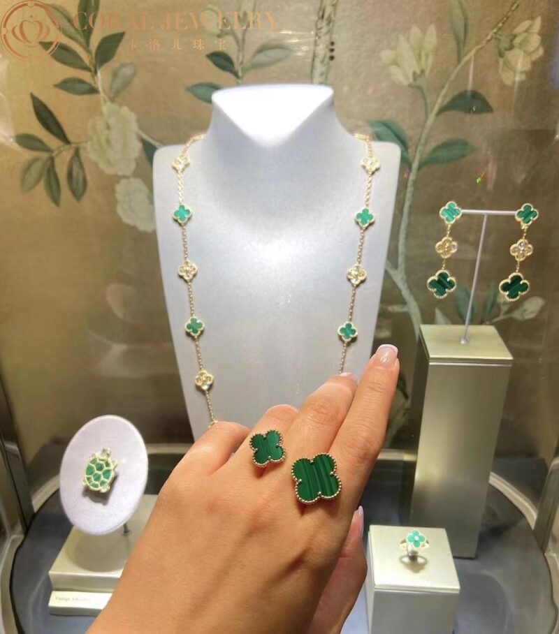 Van Cleef & Arpels VCARO3MI00 ring Magic Alhambra Between the Finger ring Yellow gold Malachite ring 4