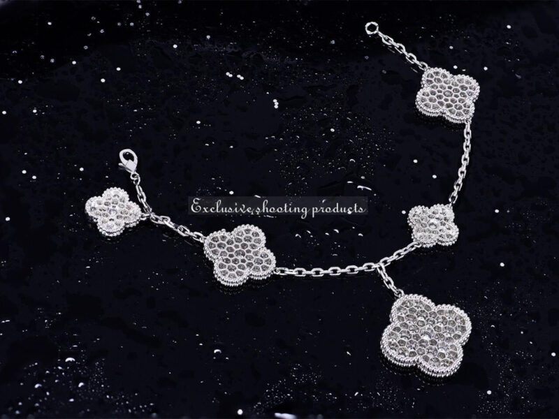 Van Cleef & Arpels VCARN9MQ00 Magic Alhambra bracelet 5 motifs White gold Diamond bracelet 2